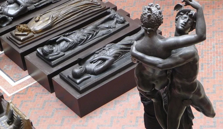 Dancing while others sleep at the V&A.