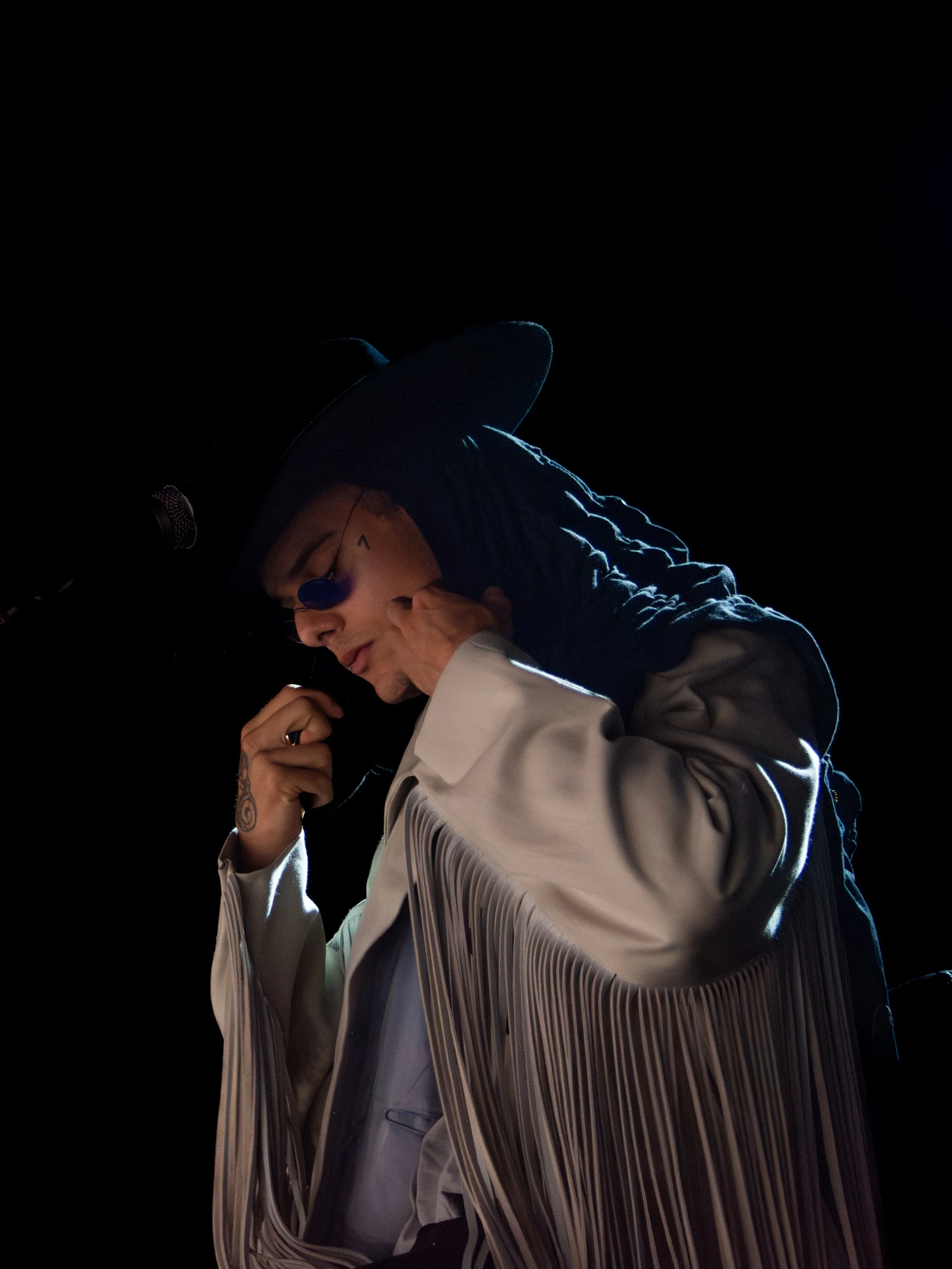 C4triel, Argentinian Singer, Guitarrist and composer