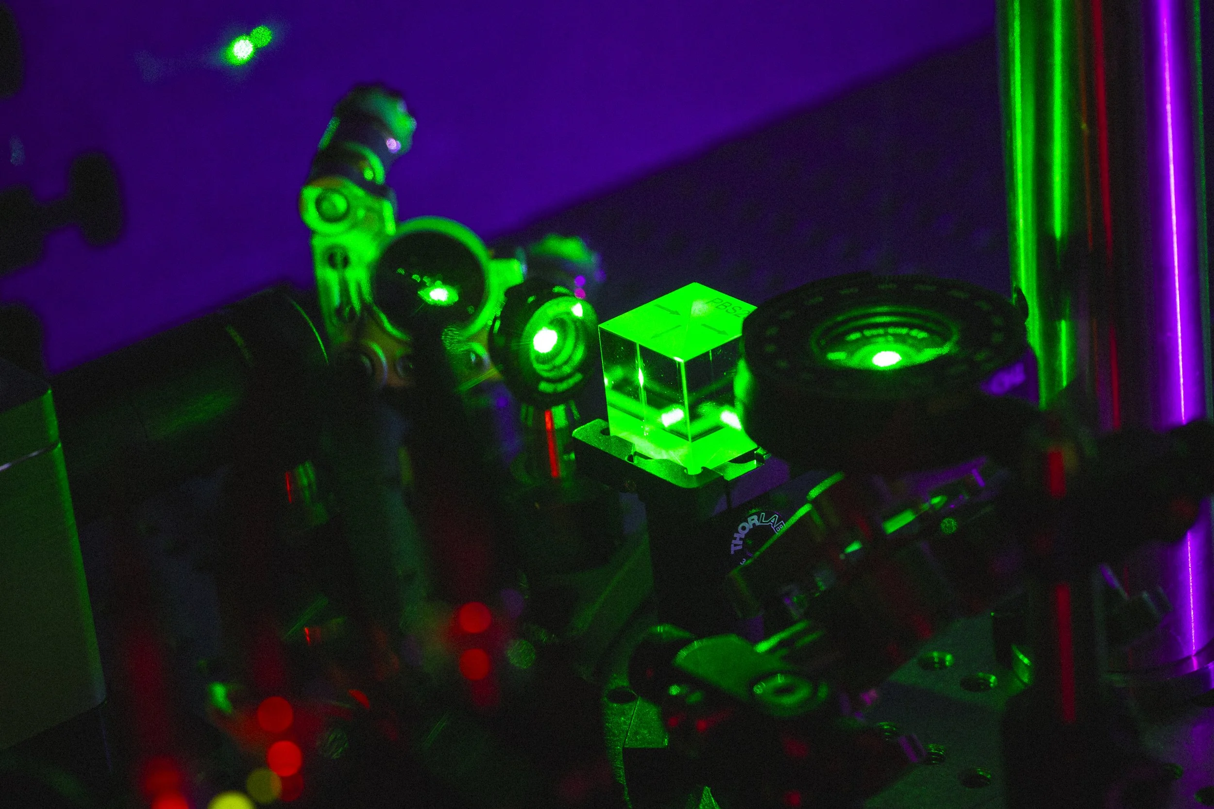 Lasers_WalsworthLab_02222022_JC_4552.jpg