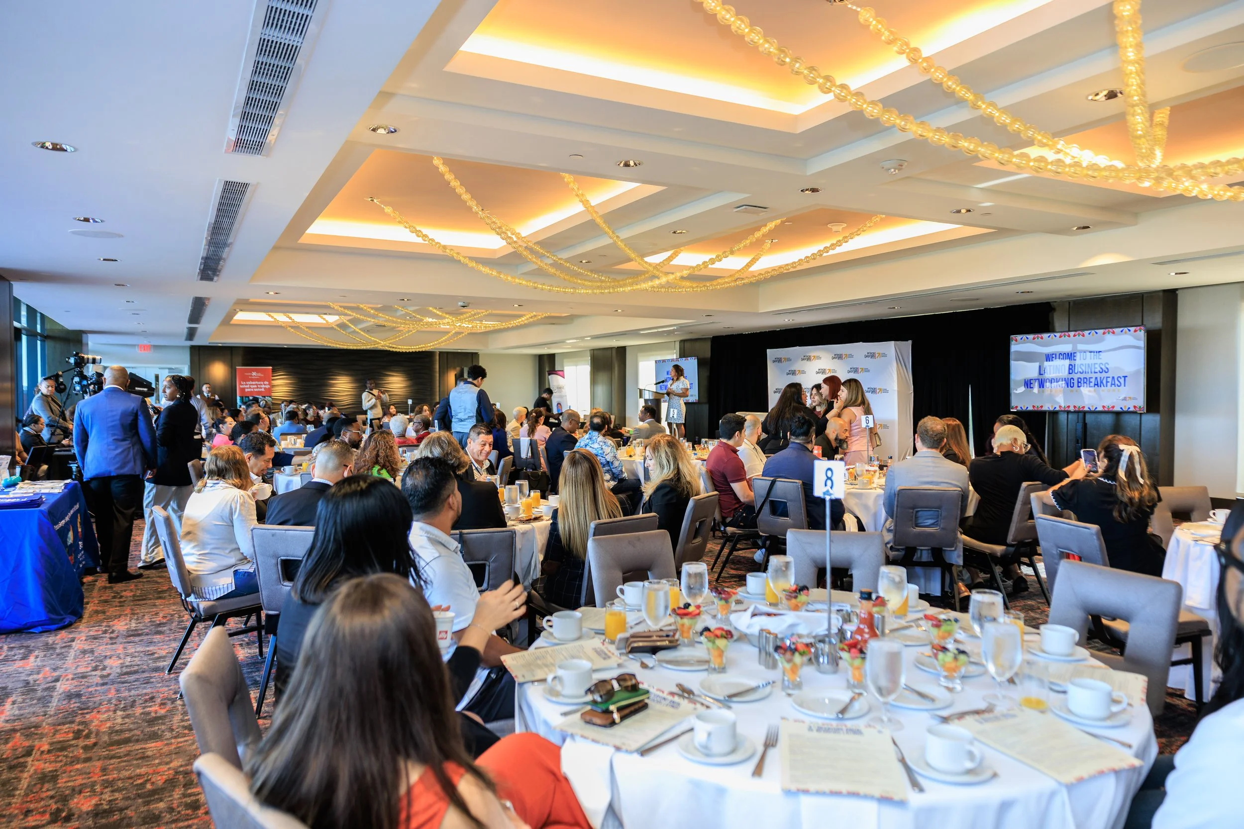 LatinoBizBreakfast-18.jpg