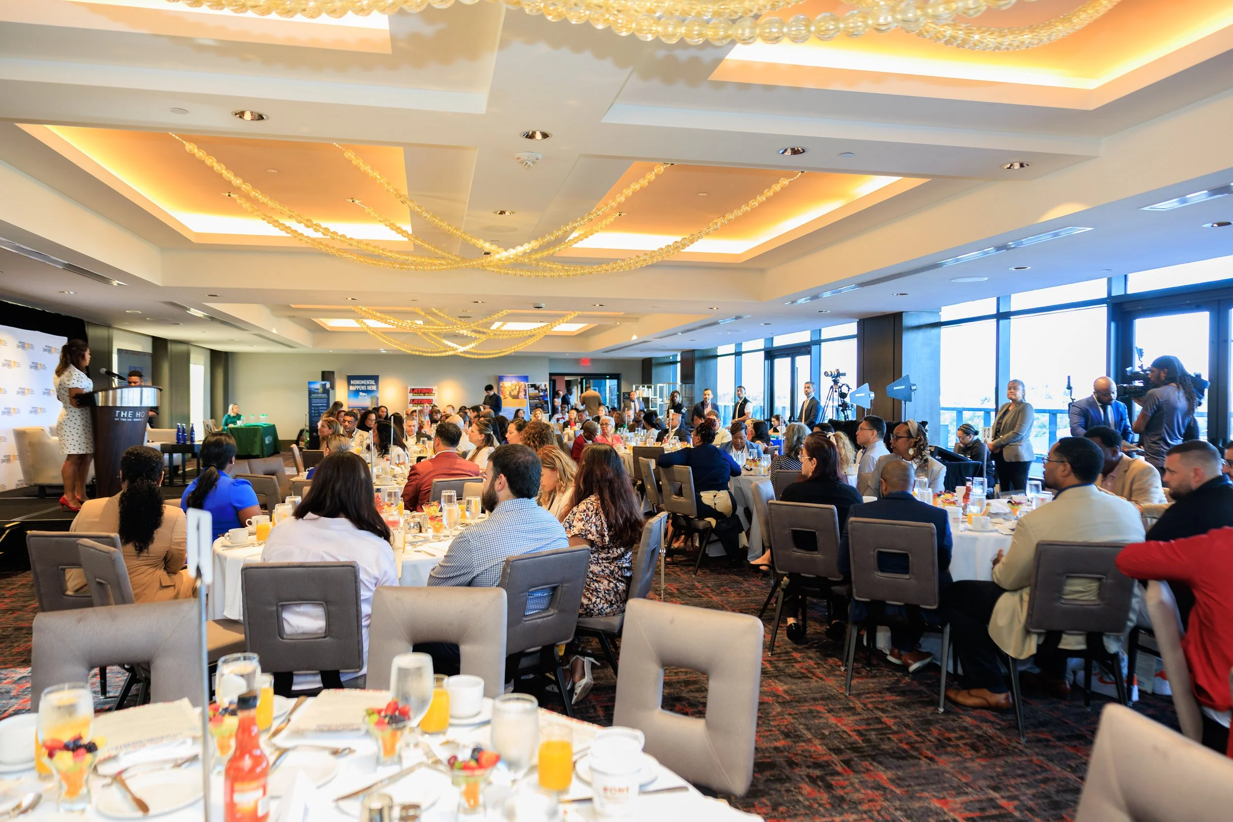 LatinoBizBreakfast-19.jpg