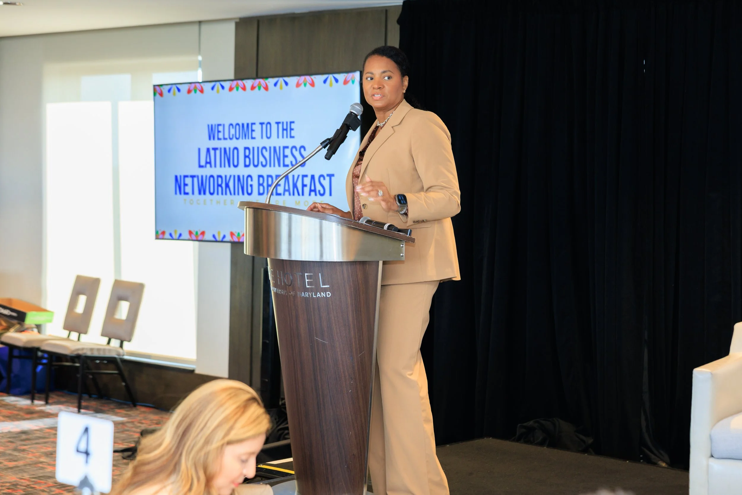 LatinoBizBreakfast-24.jpg
