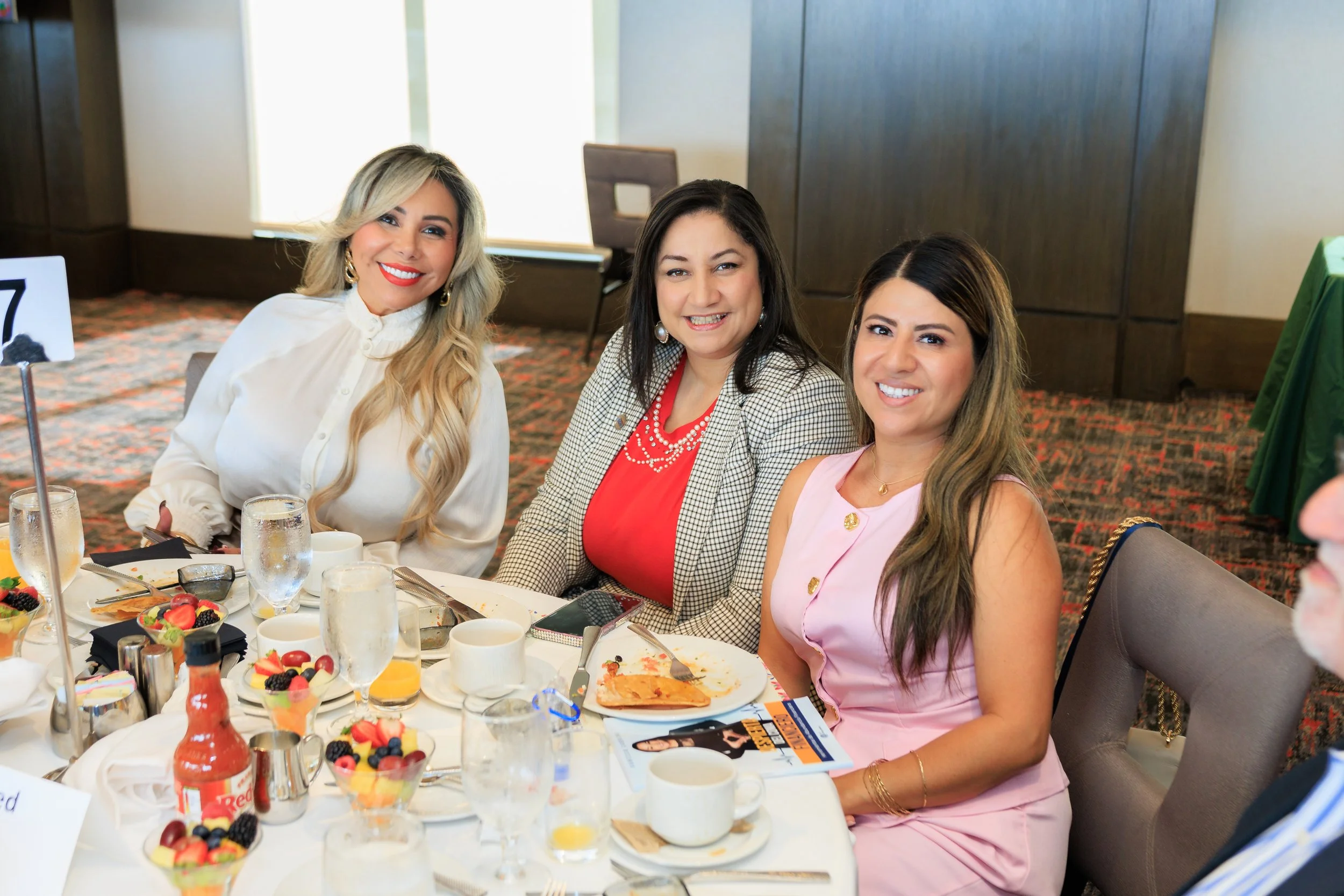 LatinoBizBreakfast-27.jpg