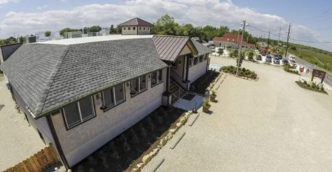 Old Causeway Steak & Oyster House Makes Memorable Mark With Menu and Style