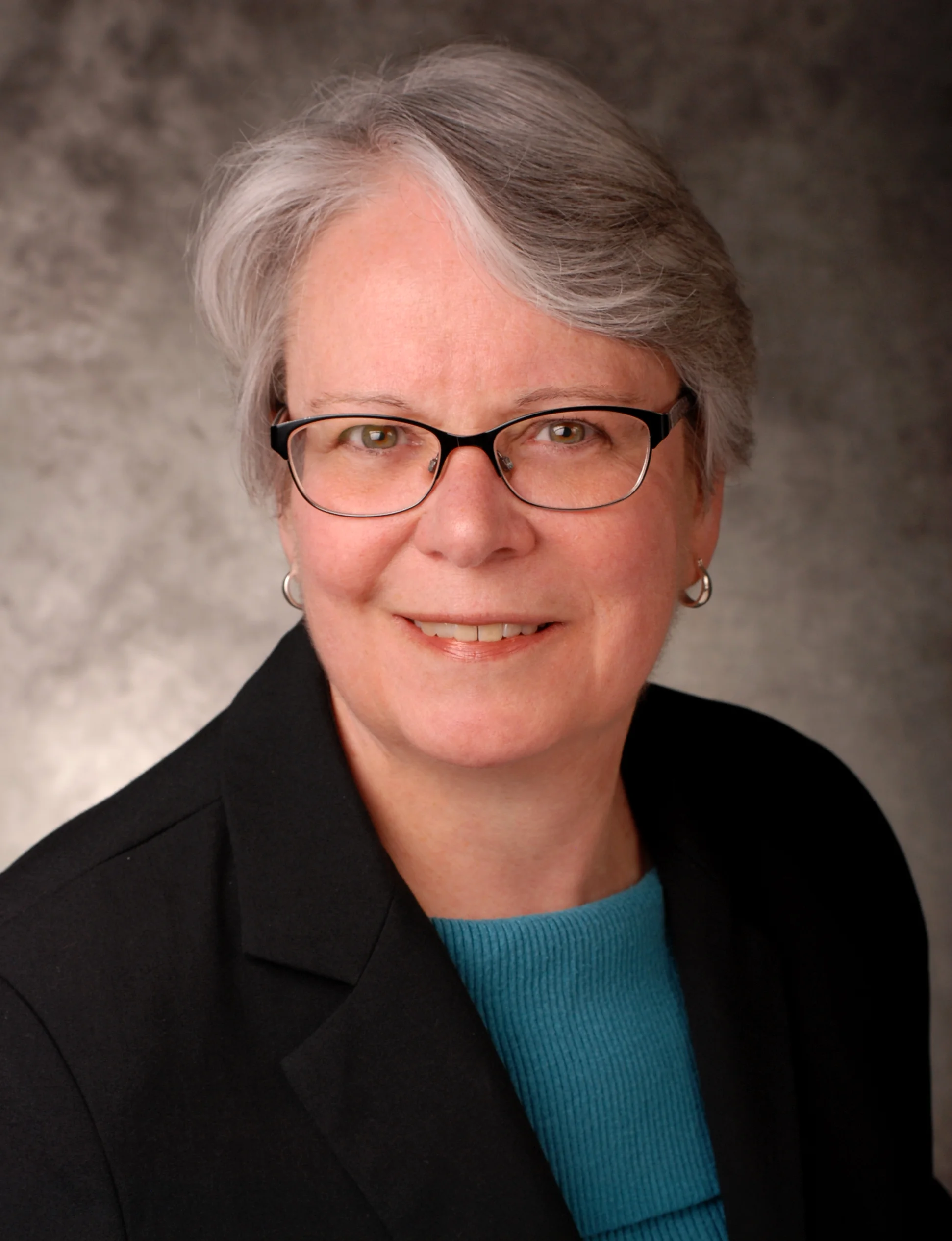 Linda Roth 2019.jpg