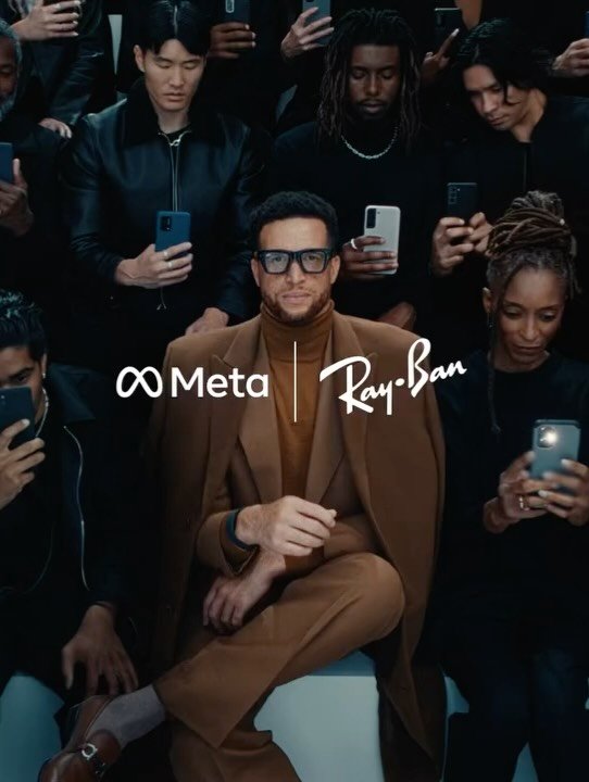 ** L00K F0W0RD ** 
In-lens displays are here

A beautiful collaboration from @1stavemachine directors, @lakebuckley @emilnava 
For Meta Ray Ban