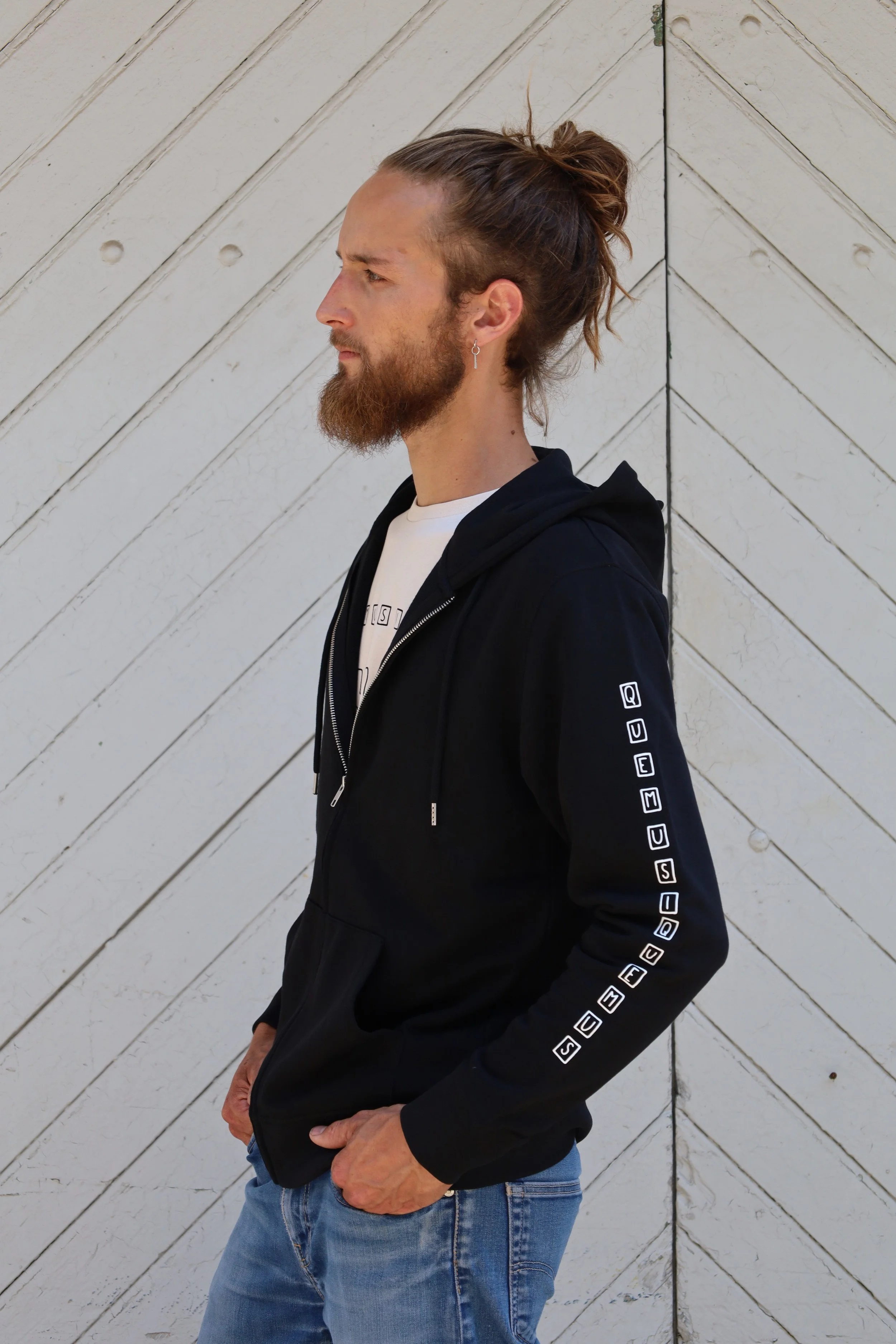 H Que Musique Hoodie sleeve.JPG