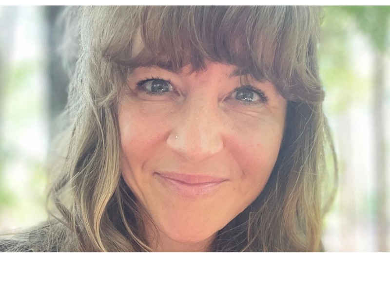 ELIZABETH GREY: MIGRATION- A MEMOIR OF MOVING ON