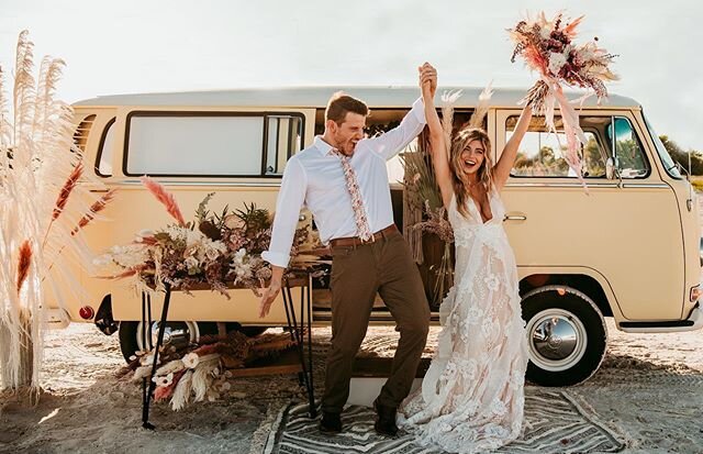Exactly how we feel about getting back into celebrating with our couples again!
.
Photography: @brittandbeanphotography
Wedding Stationery: @christinatiffanydesignco
HMUA: @justbeautyhmua
Florals: @jasonscreationsdesignstudio