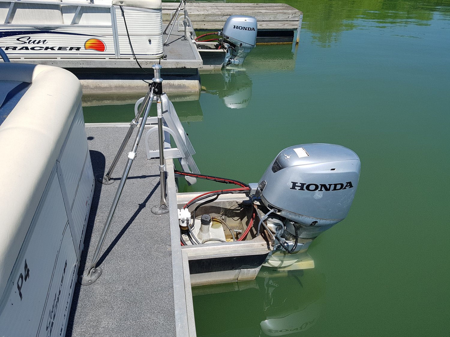 8 Passenger Deluxe Pontoon