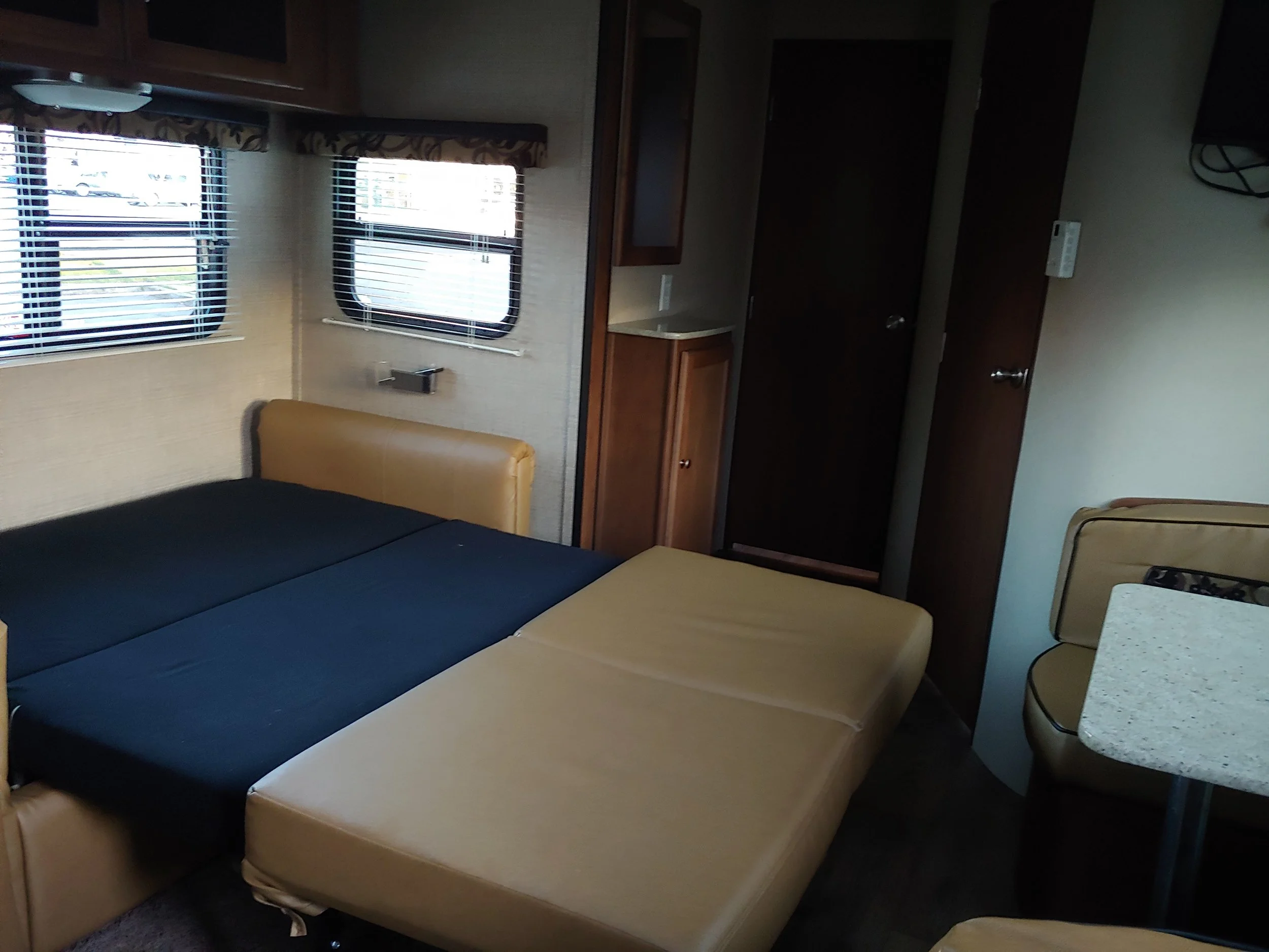 CRV - 2015 Aspen Trail - Inside#3.jpg