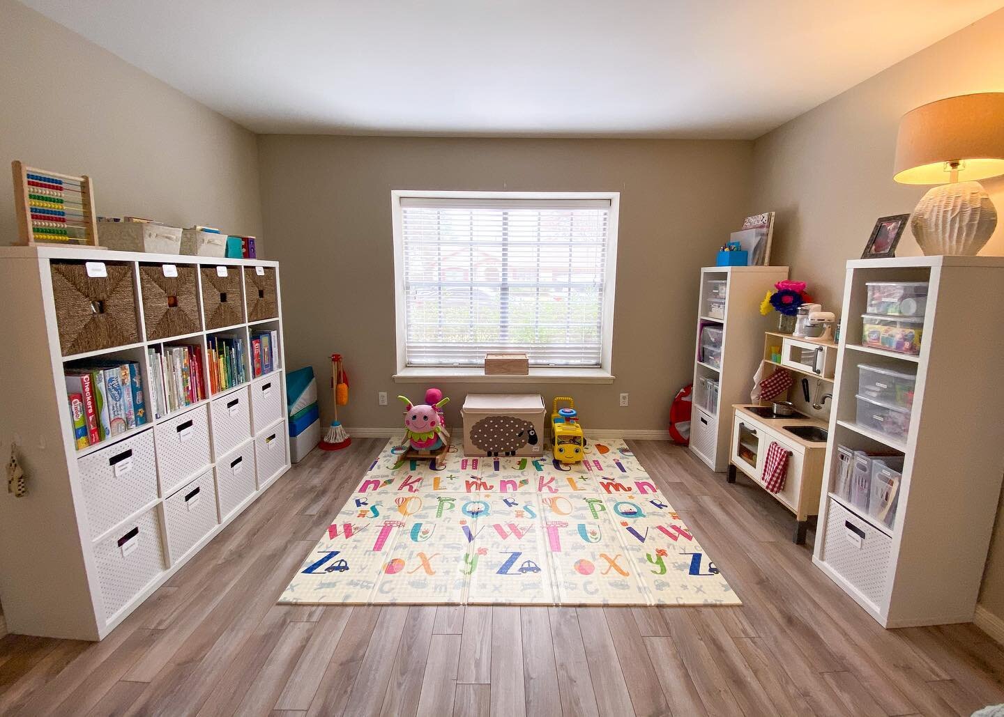 One of our final projects for 2020 was this adorable playroom! We completely rearranged the floor plan, and brought in additional shelving to maximize storage. The end result was a stylish and functional space both kids and parents could enjoy!
.
.
.