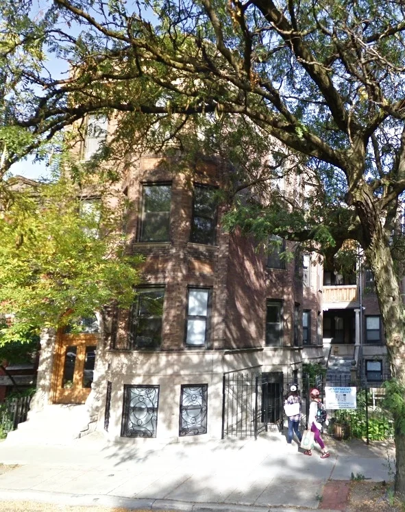 One of the best buildings in the neighborhood! Located on Loomis street ½ block from Arrigo Park, 1 block from ‘L’ station, and walking distance to UIC and the Medical District. The building has a beautiful flower garden in the summer, and each floor has access to its own private patio overlooking Loomis Street. Laundry facilities and bike storage area are located in the basement.