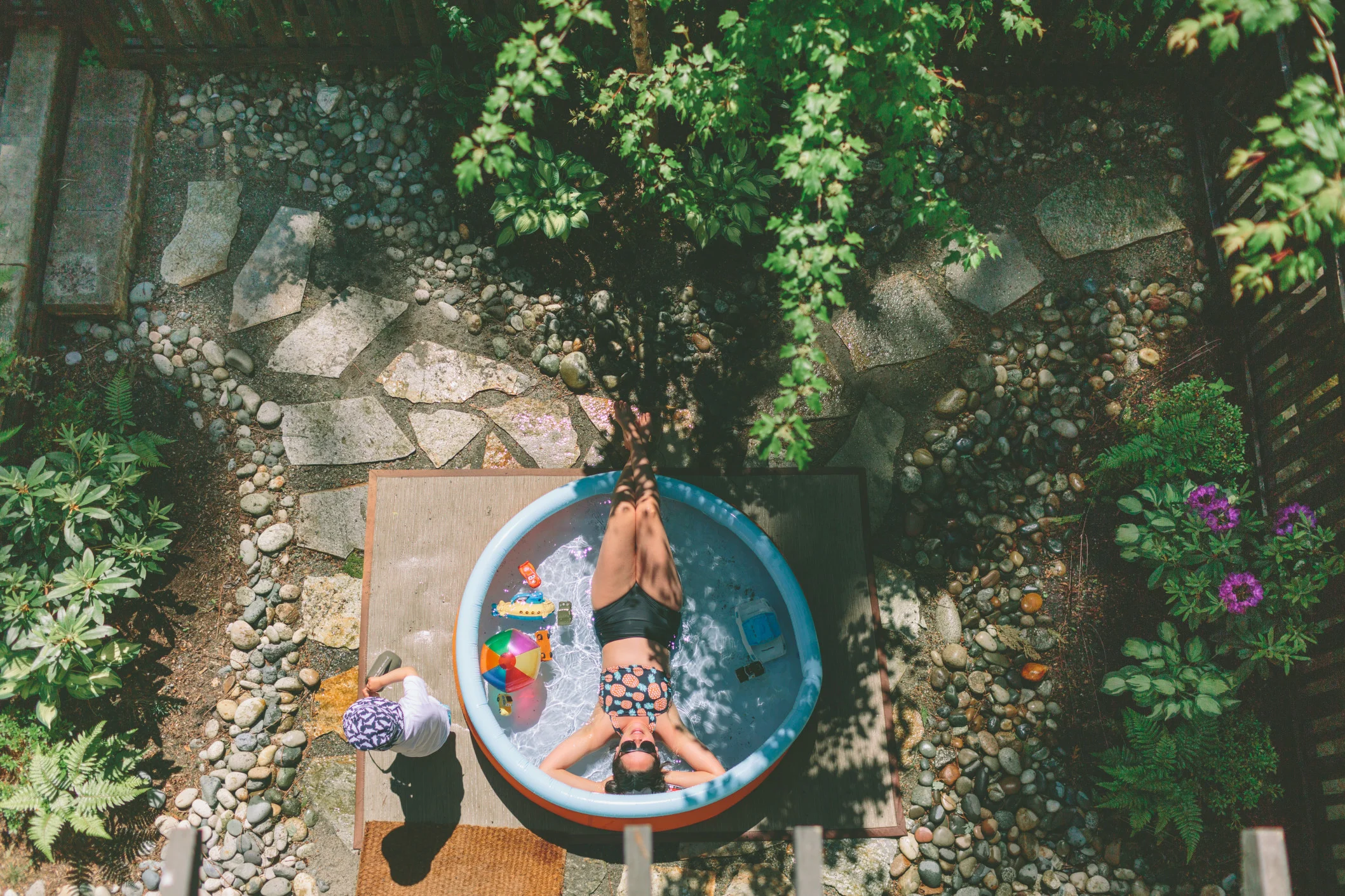 summer-backyard-pool-pool-party-kiddie-pool_t20_nek1ZR.jpg
