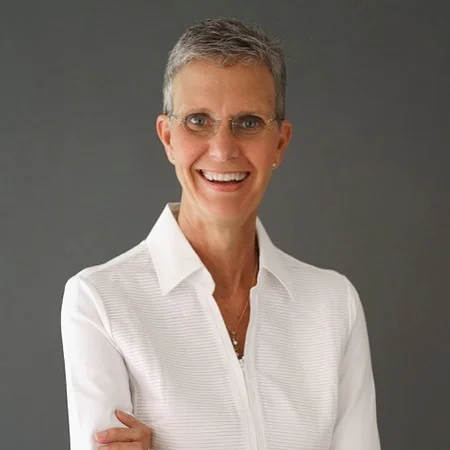📣SPEAKER ANNOUNCEMENT 📣
.
.
Kim Rice Wilson specializes in one-on-one coaching with emerging, high-potential leaders, mid-level mangers, executives and those seeking non-corporate related, personal support.  Her coaching provides an opportunity for