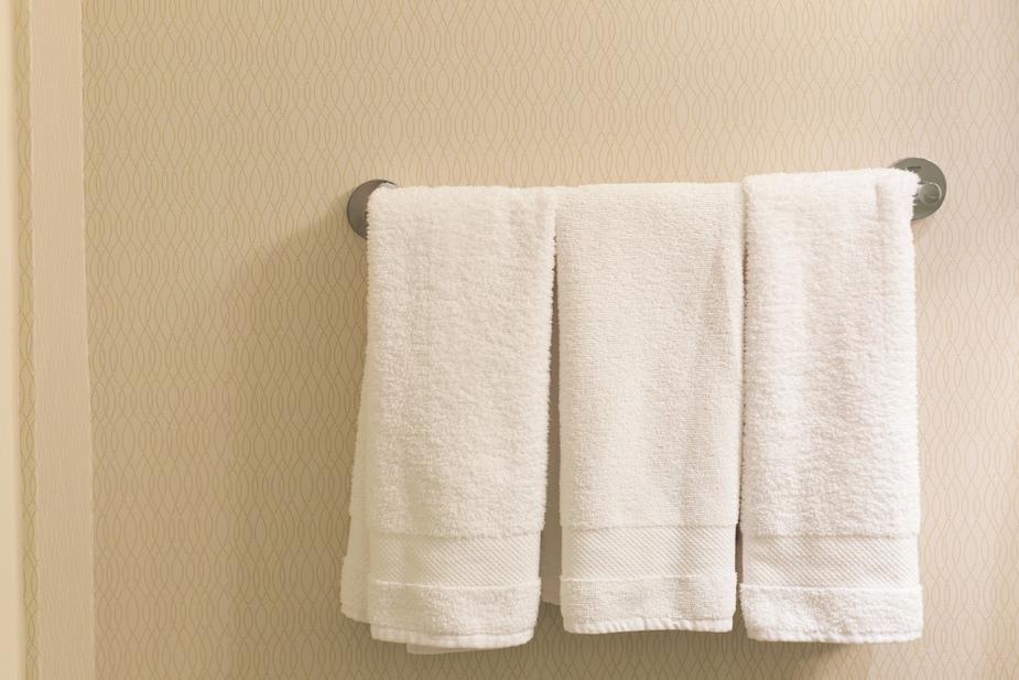 Towels on rack.jpg