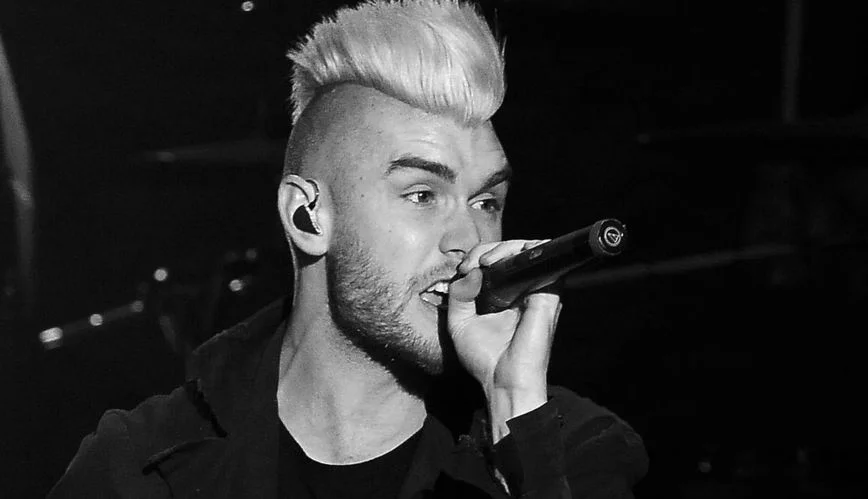 [REVIEW] Identity by Colton Dixon