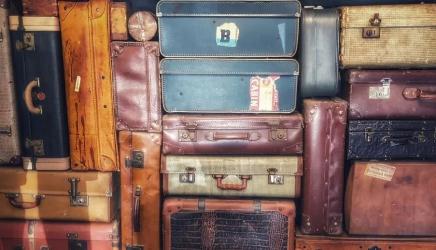 [REVIEW] The Baggage Handler, by David Rawlings