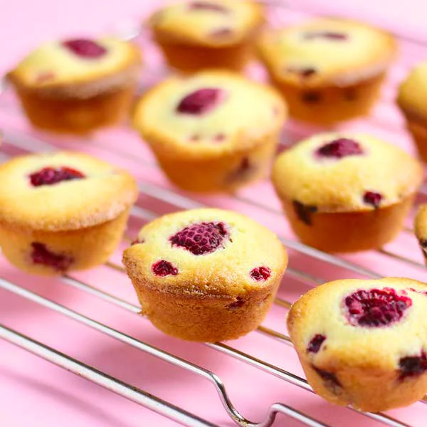Raspberry-friands-large.jpg