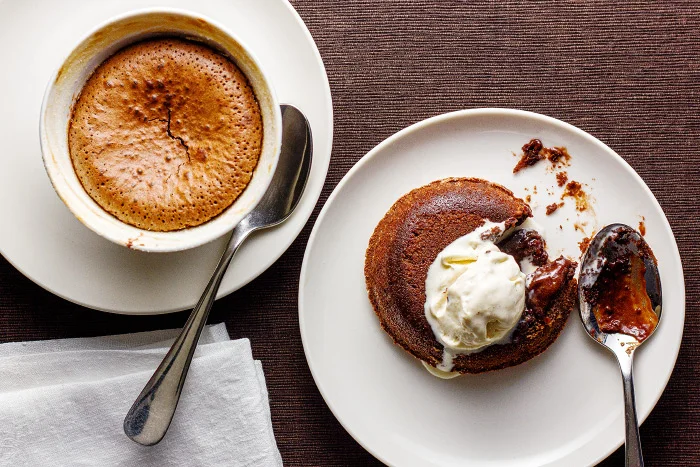 Emergency-chocolate-dessert-700.jpg