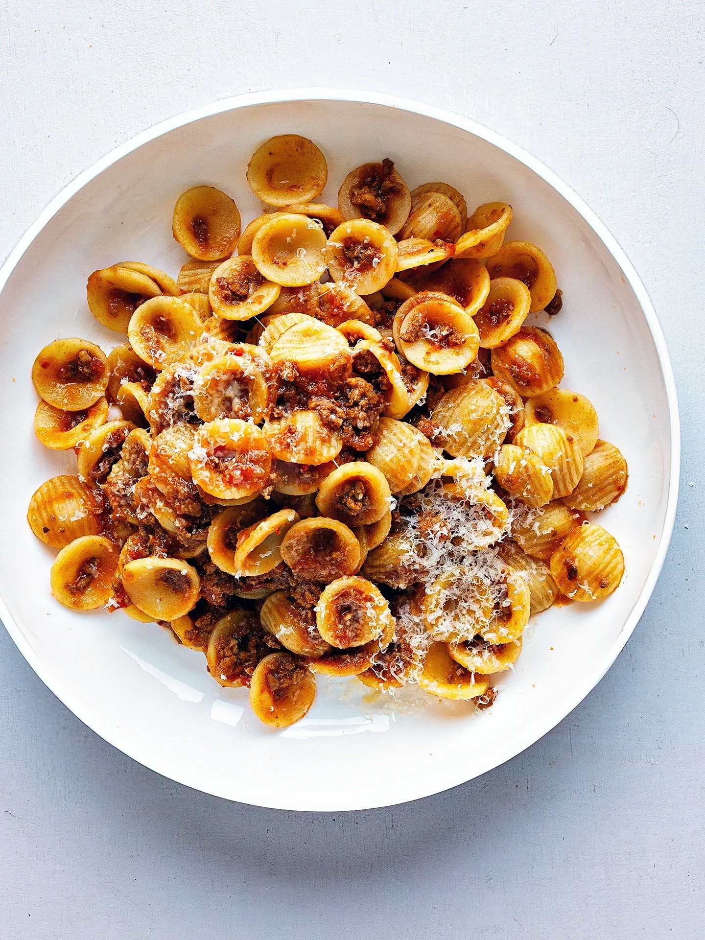 Friday night feels.

I give my meat sauce a kick with some tiny dried Calabrian diavoletti, little devil chillies 🌶💥
