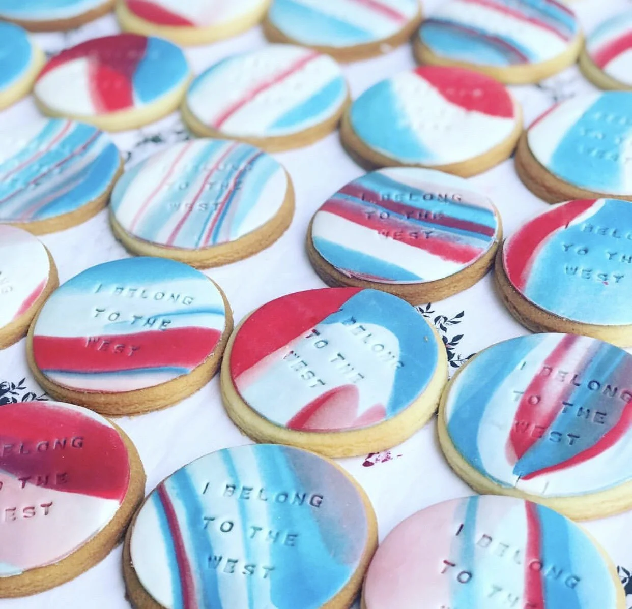 personalised cookies melbourne — Cookies & Crumbs