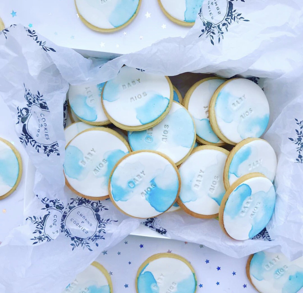 baby shower biscuit favours