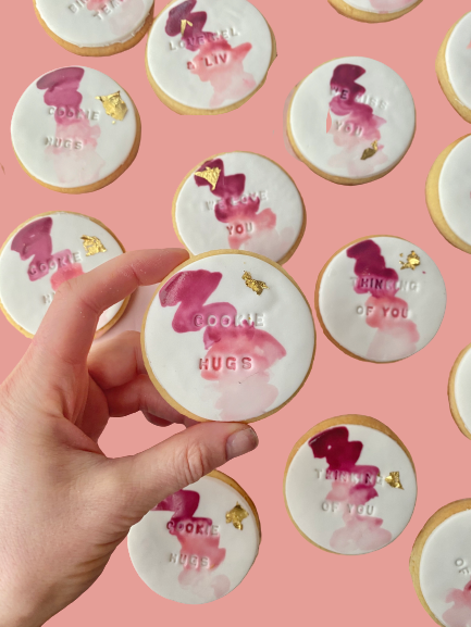 cookie-hugs-iso-deliver-pink-ombre.PNG