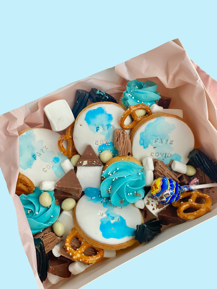 dessert-box-handsome-suave-blue-birthday.PNG