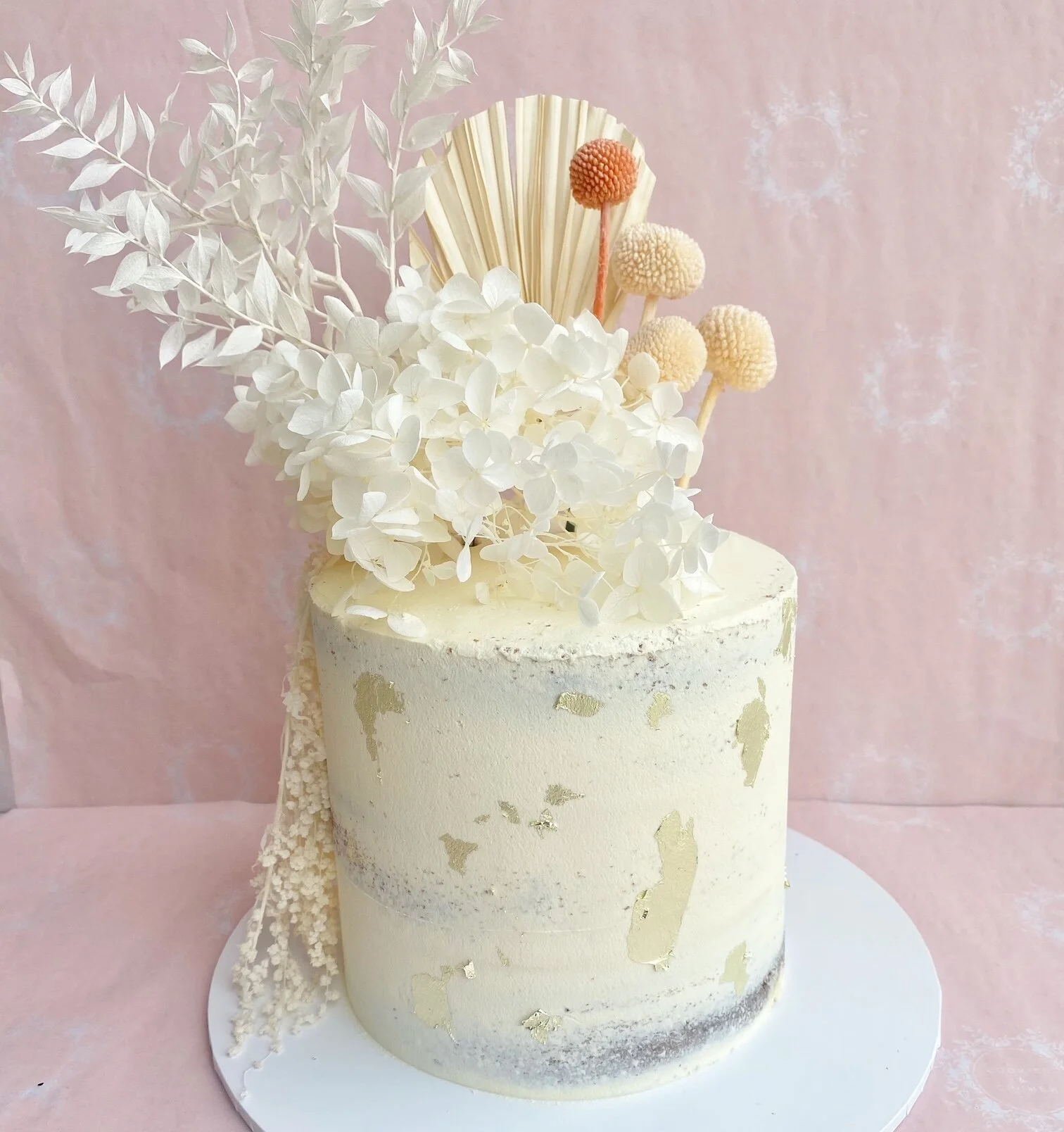 cake-dried-flowers-birthday-event-semi-naked.JPG