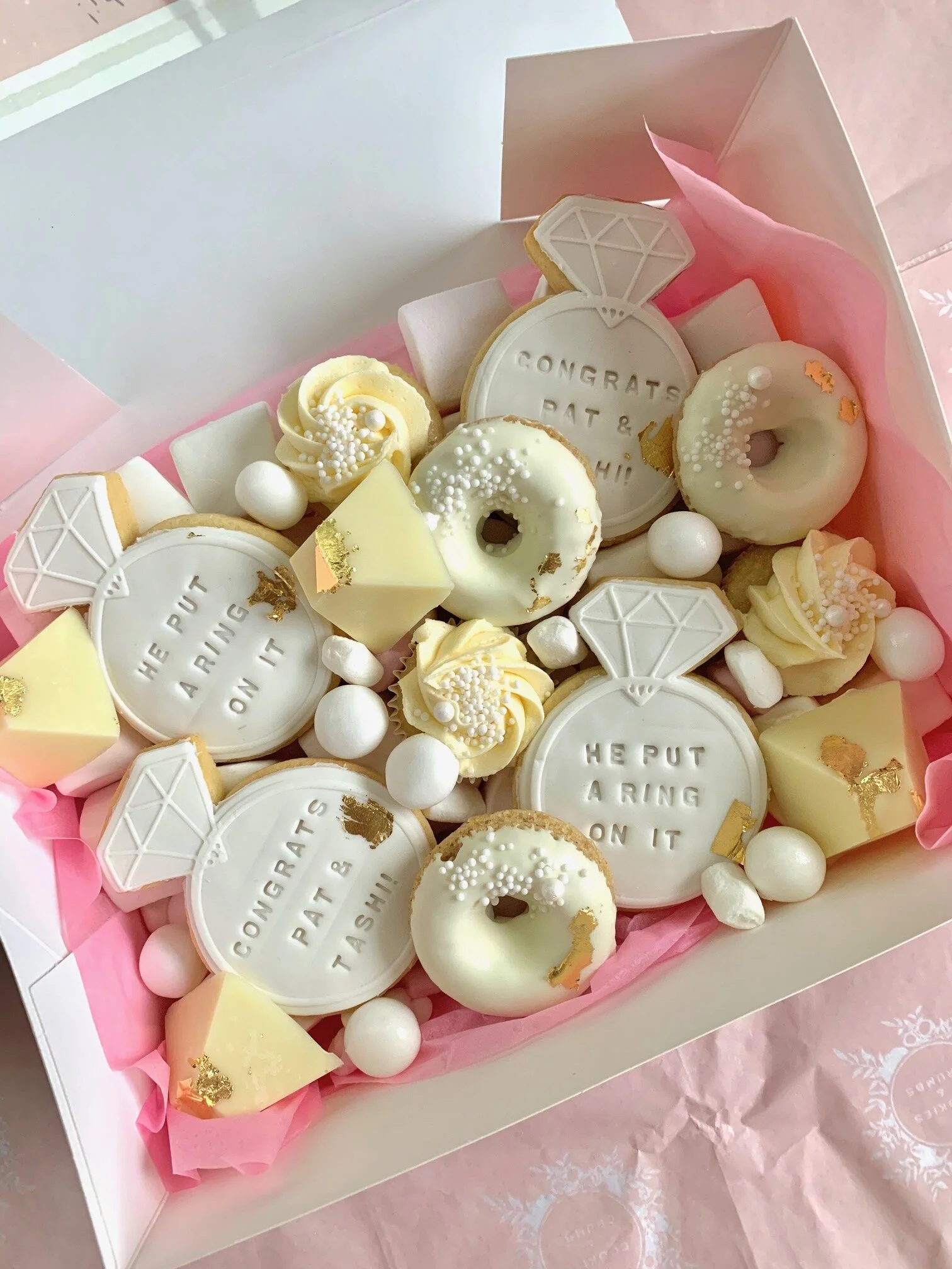 BLING IT ON dessert box