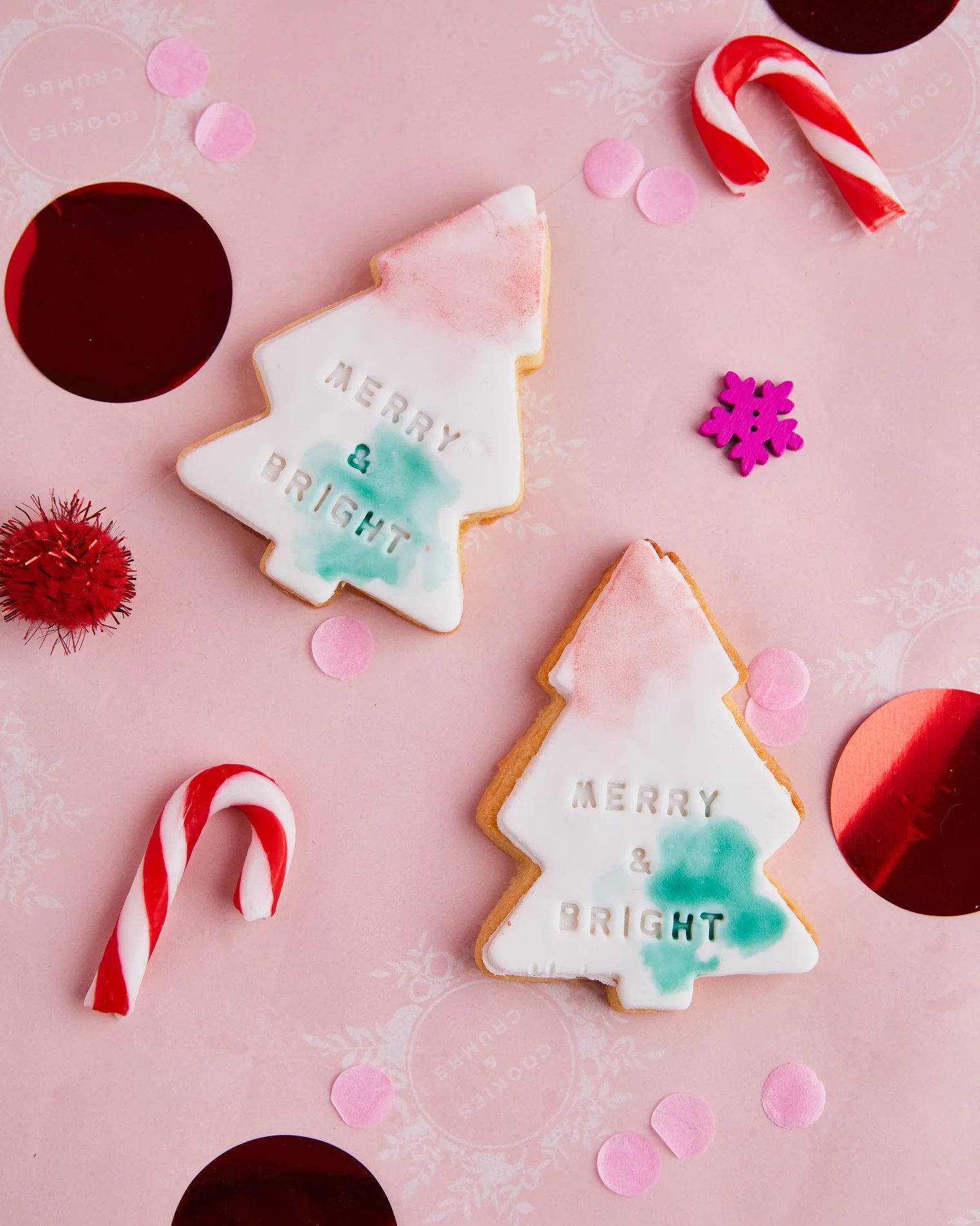 personalised-trees-christmas-merry.JPG