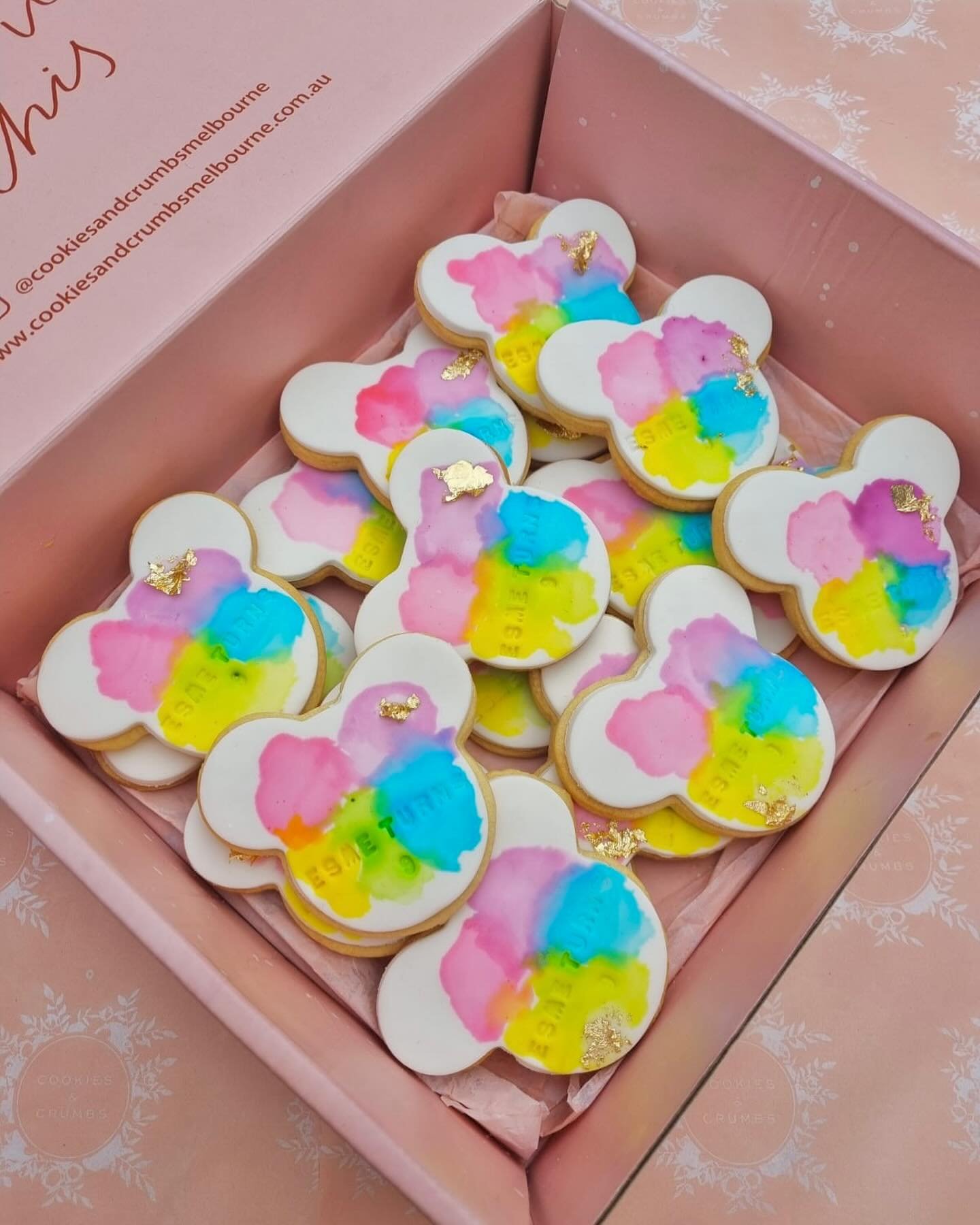 Gorgeous rainbow Mickeys for Esme to hand out to all her friends 🌈🌈🌈 

Such a great way to start the birthday celebrations 🙌💓🎉🤩