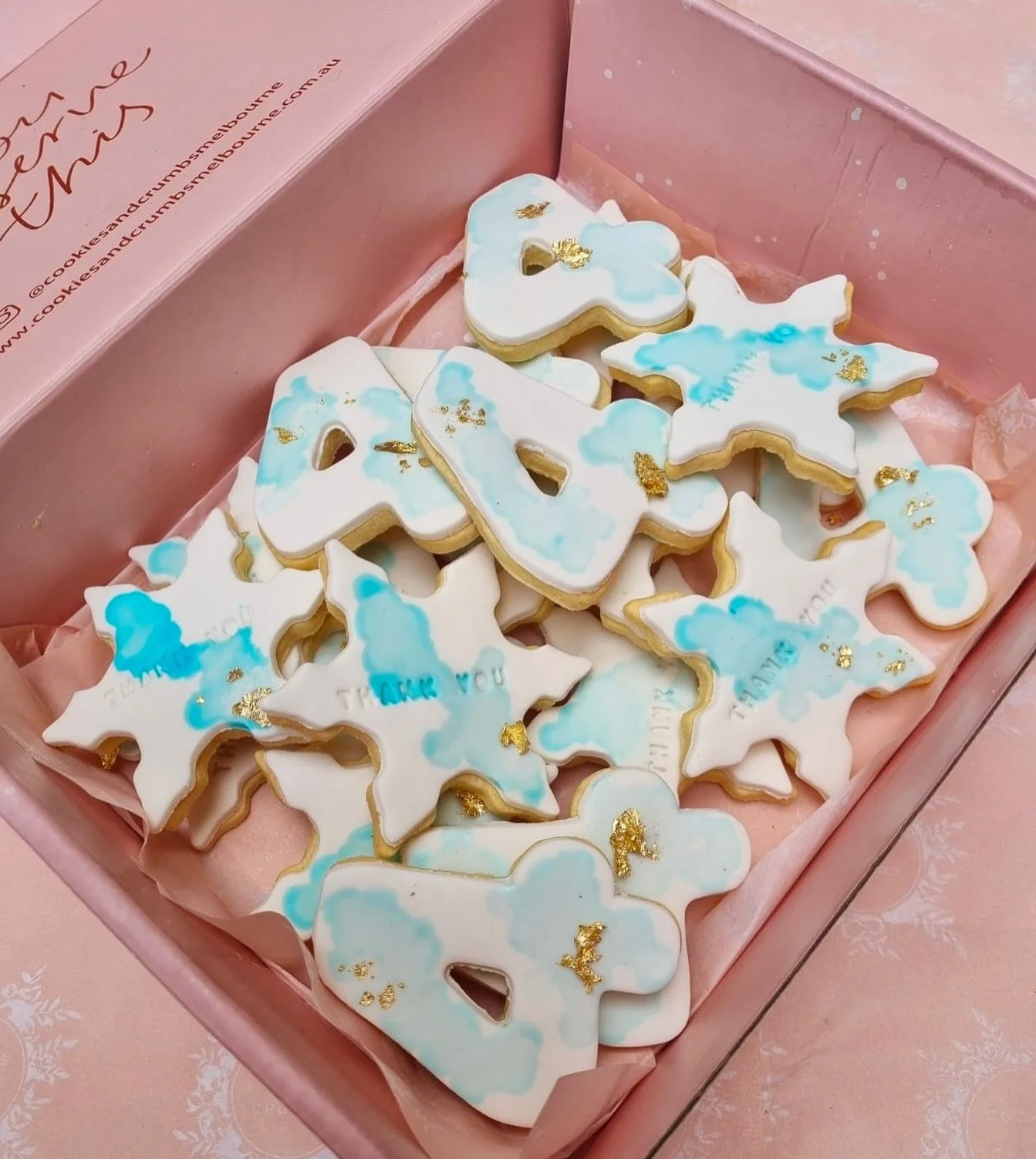 It&rsquo;s giving ✨celebration energy✨
Our Number + Snowflake cookies never show up quietly &mdash; they sparkle, they slay, and they always steal the dessert table 💅💙