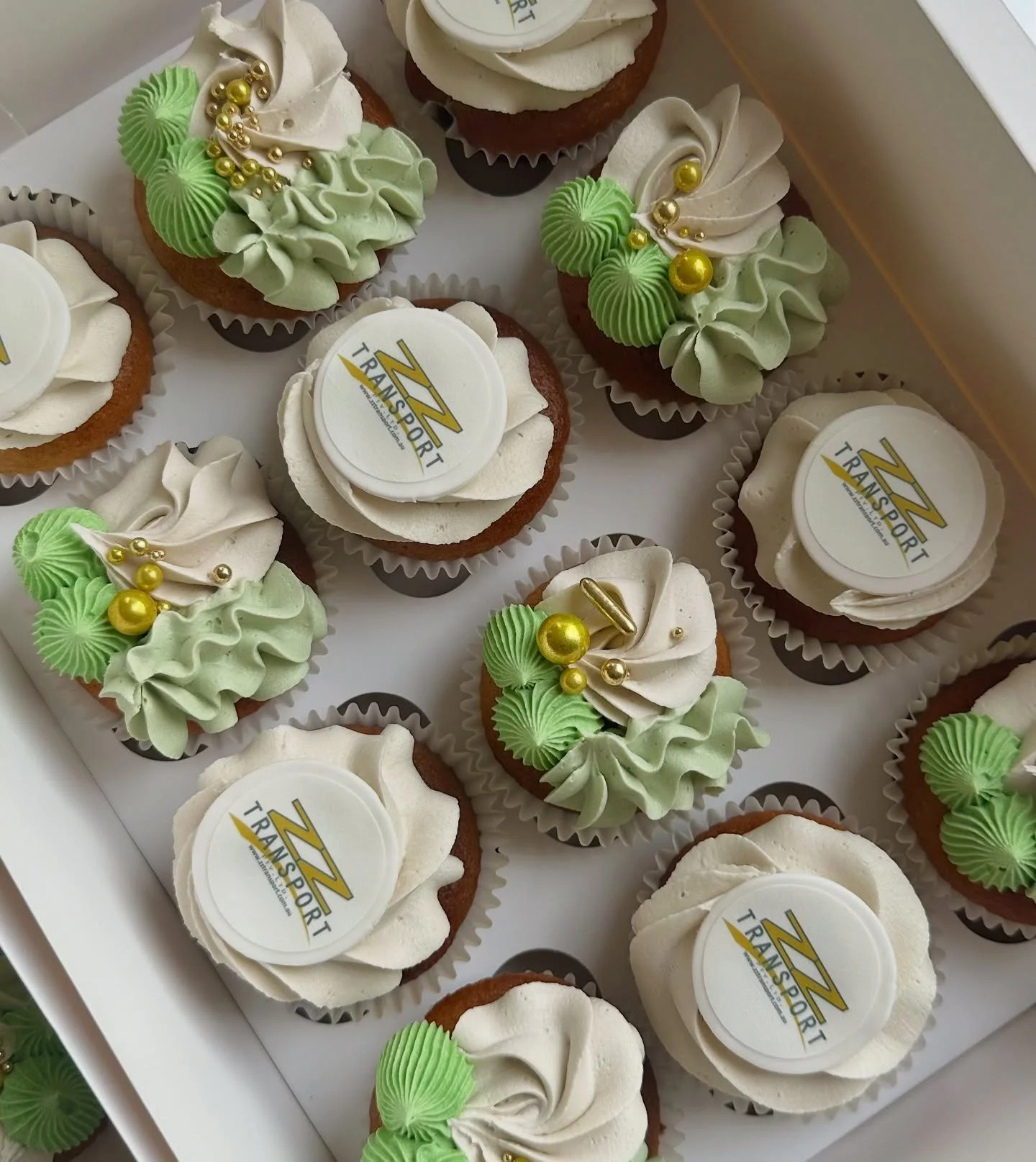 🎄 Corporate gifting, but make it fancy ✨
Our Fancy Corporate Christmas Cupcake Collection is here to sweeten your end-of-year celebrations &mdash; perfect for client gifts, staff parties &amp; office thank-yous 💚🤍
Can&rsquo;t wait to create for ZZ