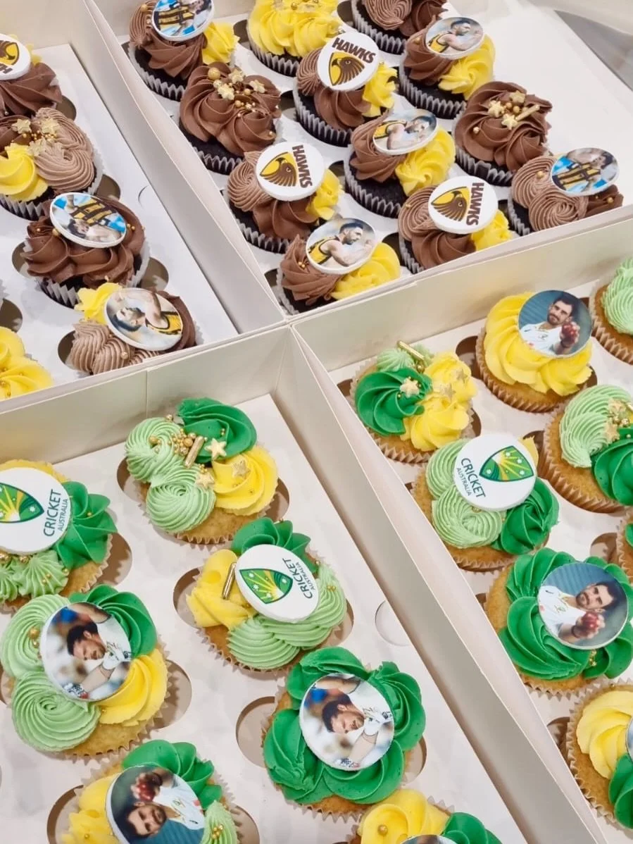 🏉✨ FOOTY + CRICKET CUPCAKES ARE HERE! ✨🏏
Your fave teams, your colours, your way &ndash; now live in our Cupcake Shop Online!
Perfect for game days, birthdays or treating your little sports stars. 💙🤍❤️💛
Choose your team + colours at checkout and