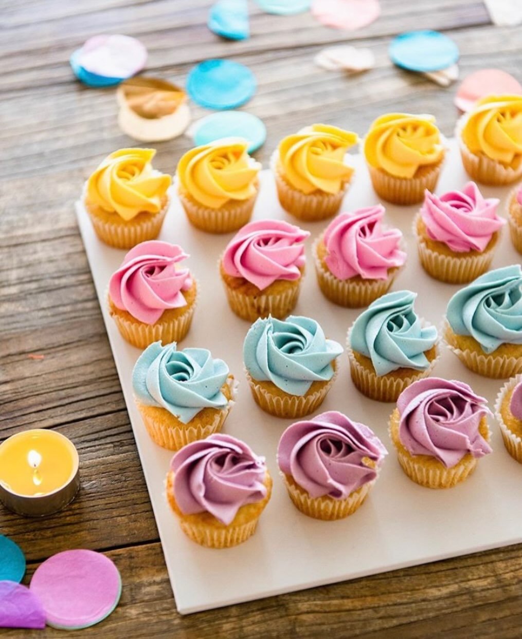 Pastel perfection in every swirl 💕🧁✨
Little bites of happiness piped to absolute perfection 🌸💛💙💜

Which colour are you grabbing first?! 😍👇
Team Pink 💗 | Team Yellow 💛 | Team Blue 💎 | Team Lilac 💜

Warning: one is never enough 😉🎉
#cupcak