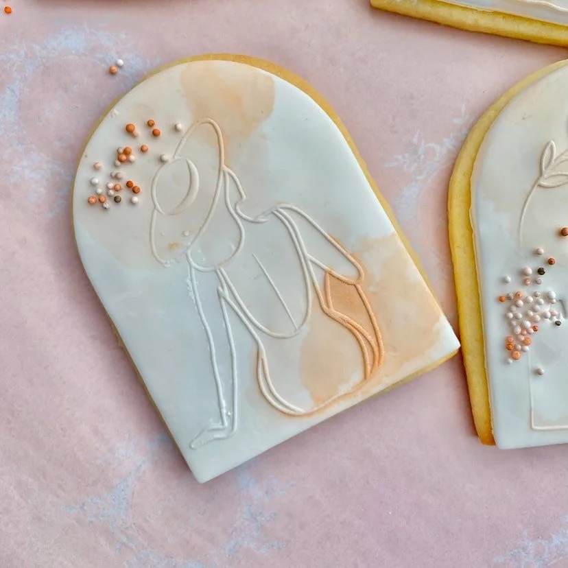 So lucky to have the best mum in the world 🤍

Celebrate you Mum with something just as special &bull; from our Mother&rsquo;s Day cookie boxes to cupcakes, all in the softest blush tones with delicate, hand-finished details.

Made with love, ready t