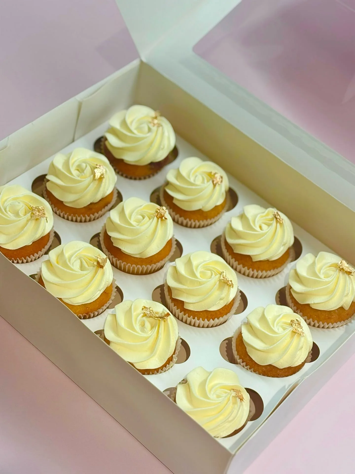 The most exquisite close-up of our gorgeous Colour Your Own Rosette Cupcakes. 🧁✨ That lighting is everything 🙌