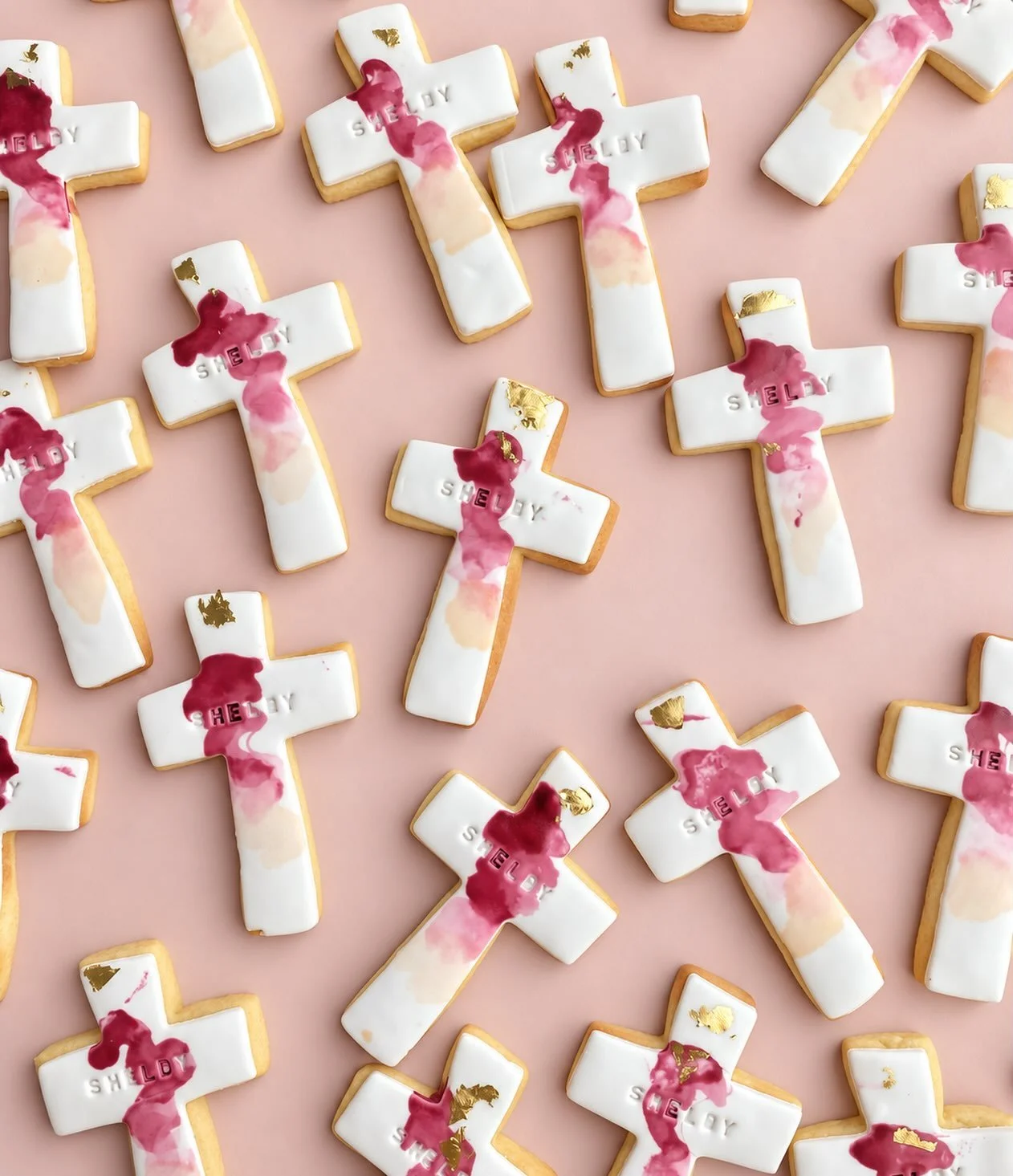 It&rsquo;s easy to see why these are some of our most requested cookies for baptisms, communions and confirmations 🤍

Personalised with a name and finished with soft watercolour and touches of gold, they make such a beautiful favour for guests to ta