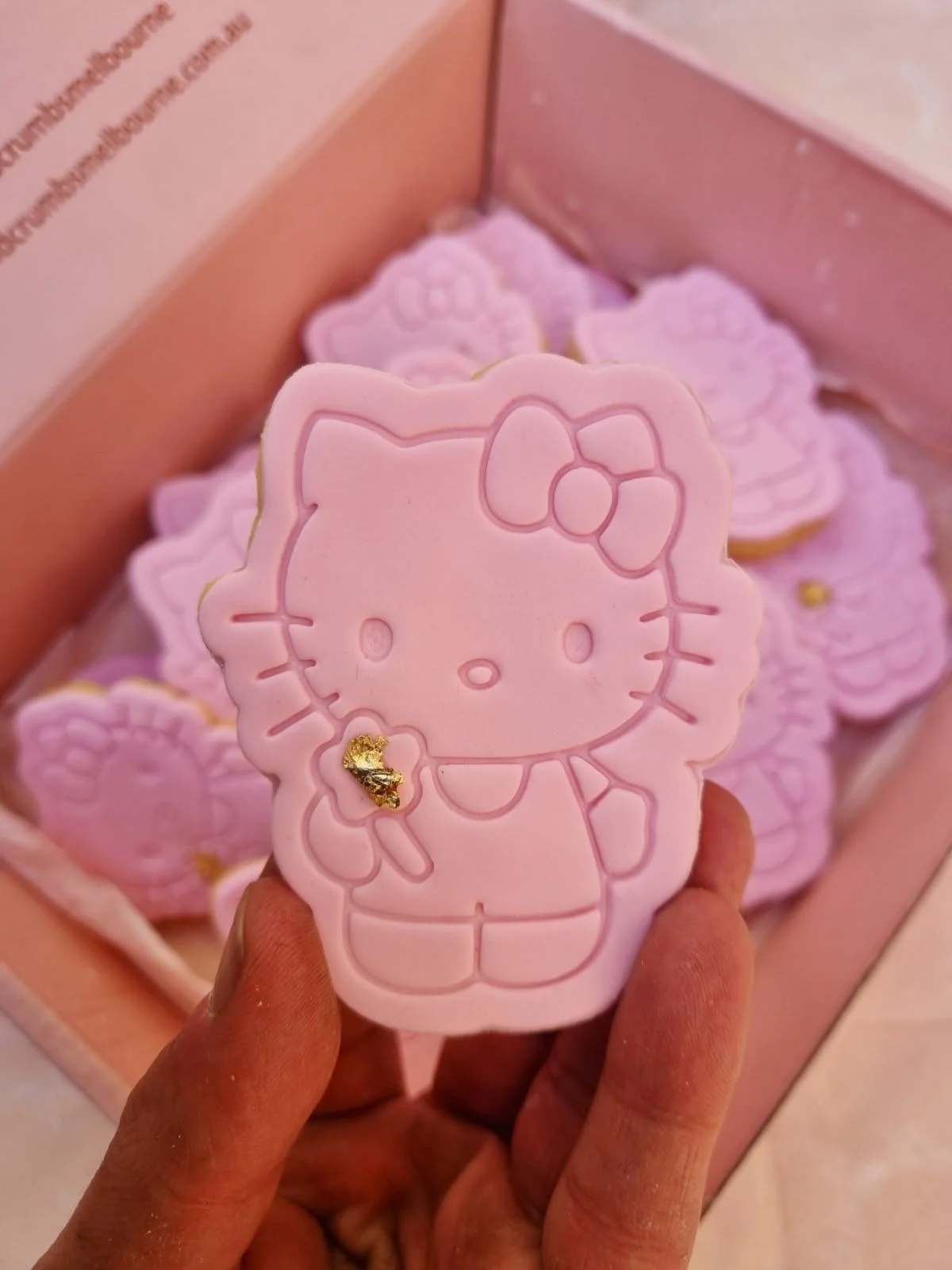 hello-kitty-birthday-cookies-pink-yum-party.jpg