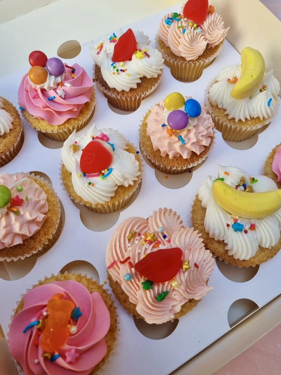 cupcakes-lollies-party-pop-yum-birthday-event.jpg