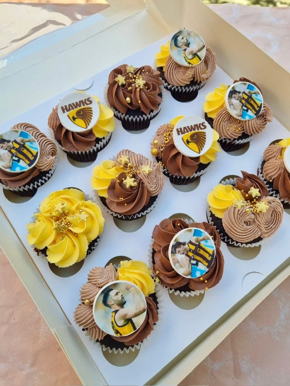 Custom Footy Cupcakes