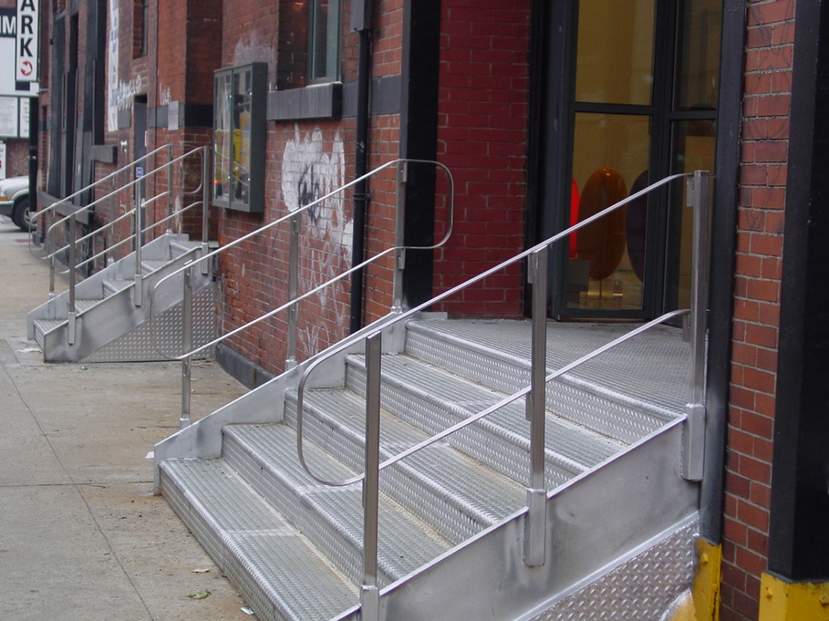 Stainless Steel Step Rail