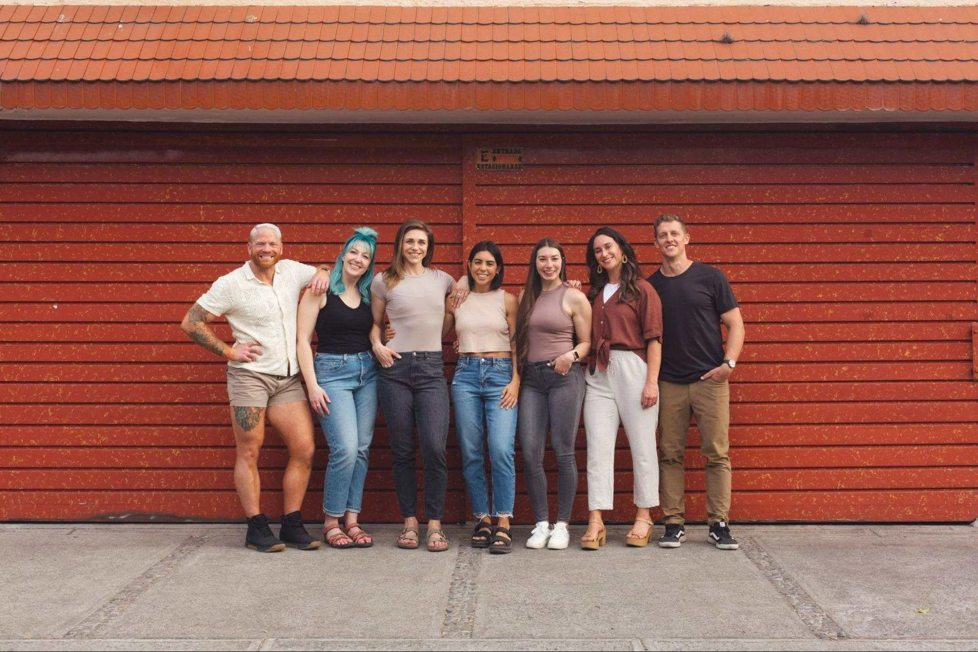 Avoiding the ”All or Nothing” Mentality During the Holidays: 3 Essential Strategies