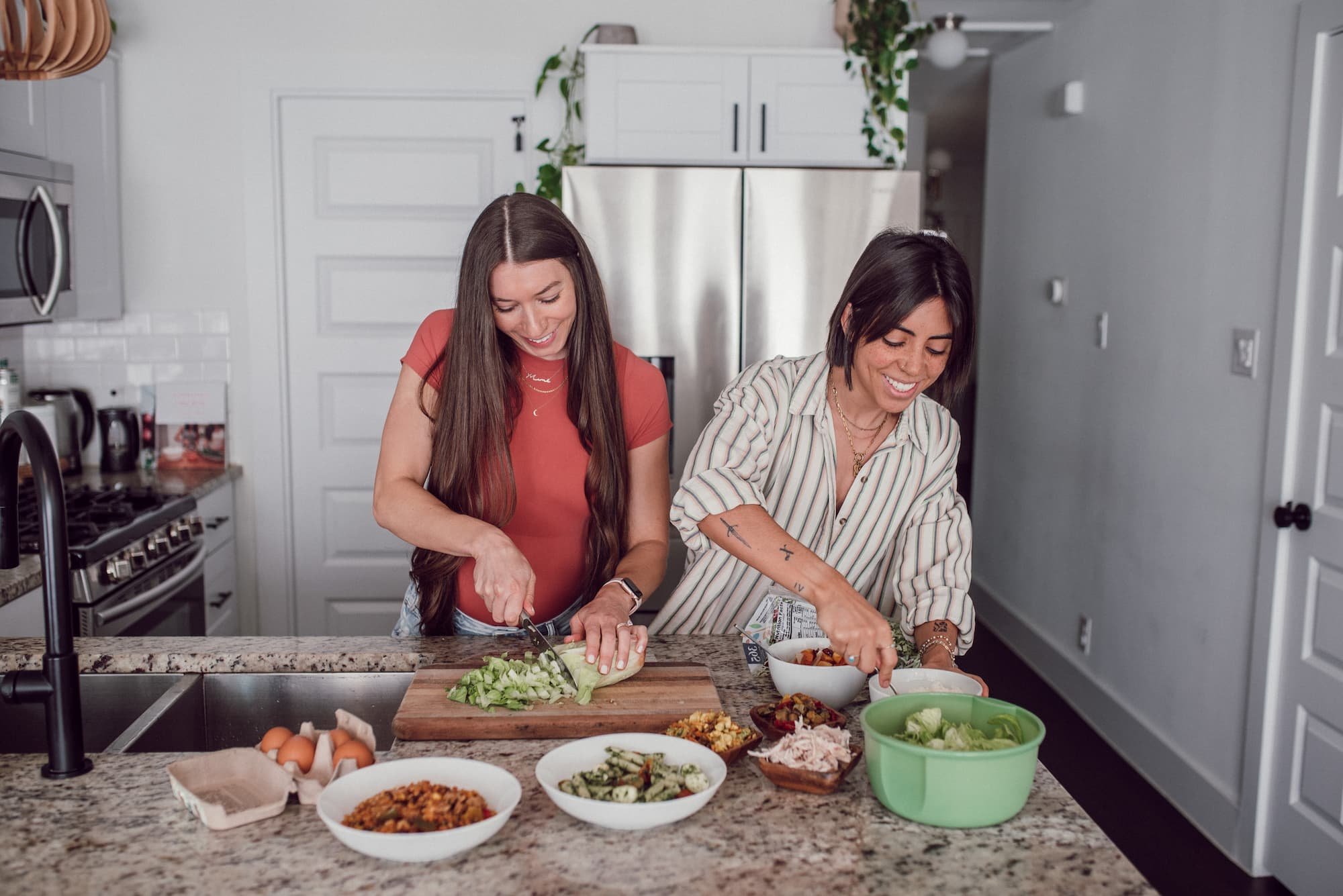 The Ultimate Guide to Creating Balanced Meals: The Macro-Friendly Formula