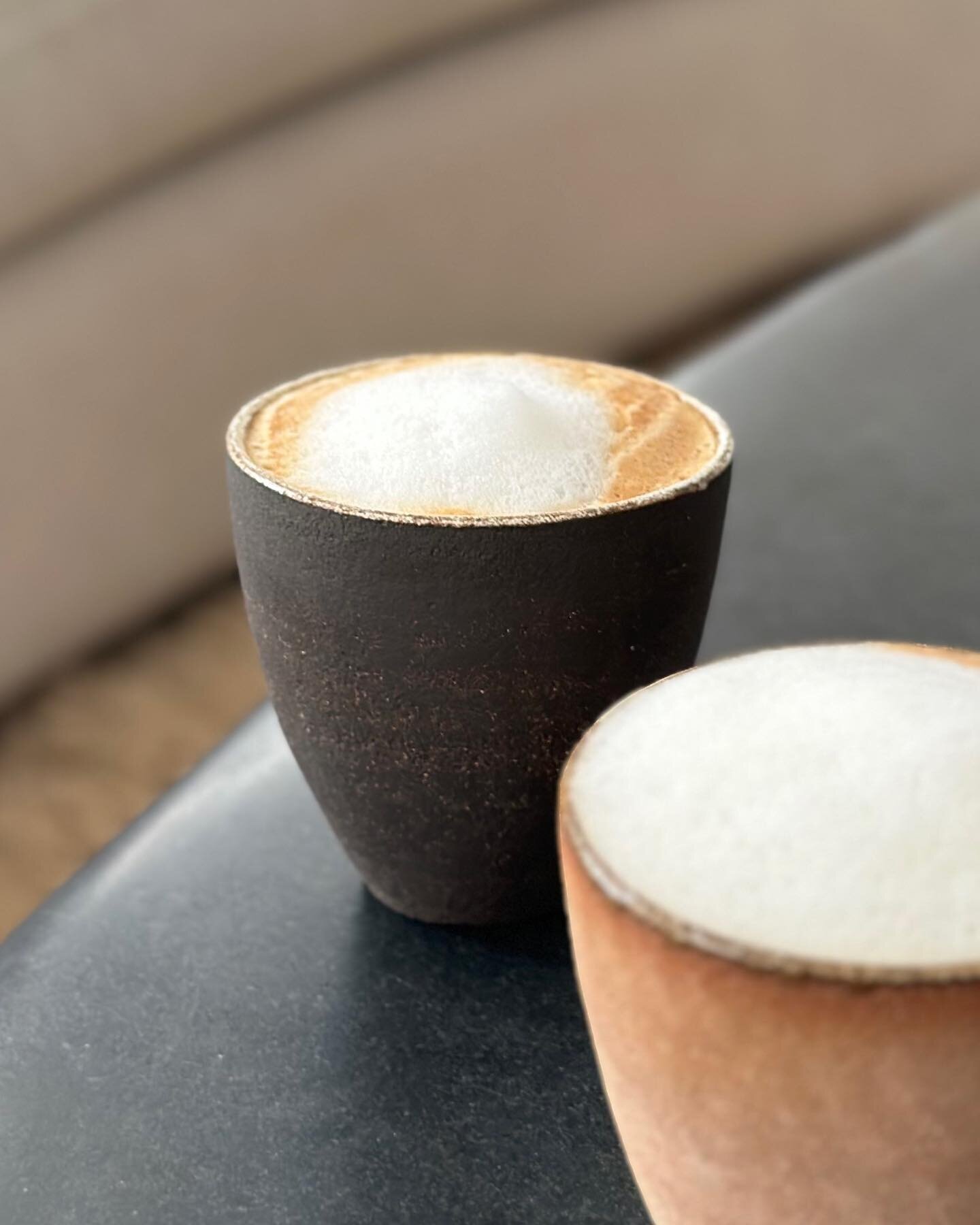Canggu and Crystal cups available online 

#ceramicsmim #mallorca #pottery #potterystudio #wheelthrown #wheelthrownpottery #wheeltbrownceramics #ceramica #coffee #coffeeculture #coffeecup #coffeemug #blackclay #mediterraneanstyle #mediterraneanlife #