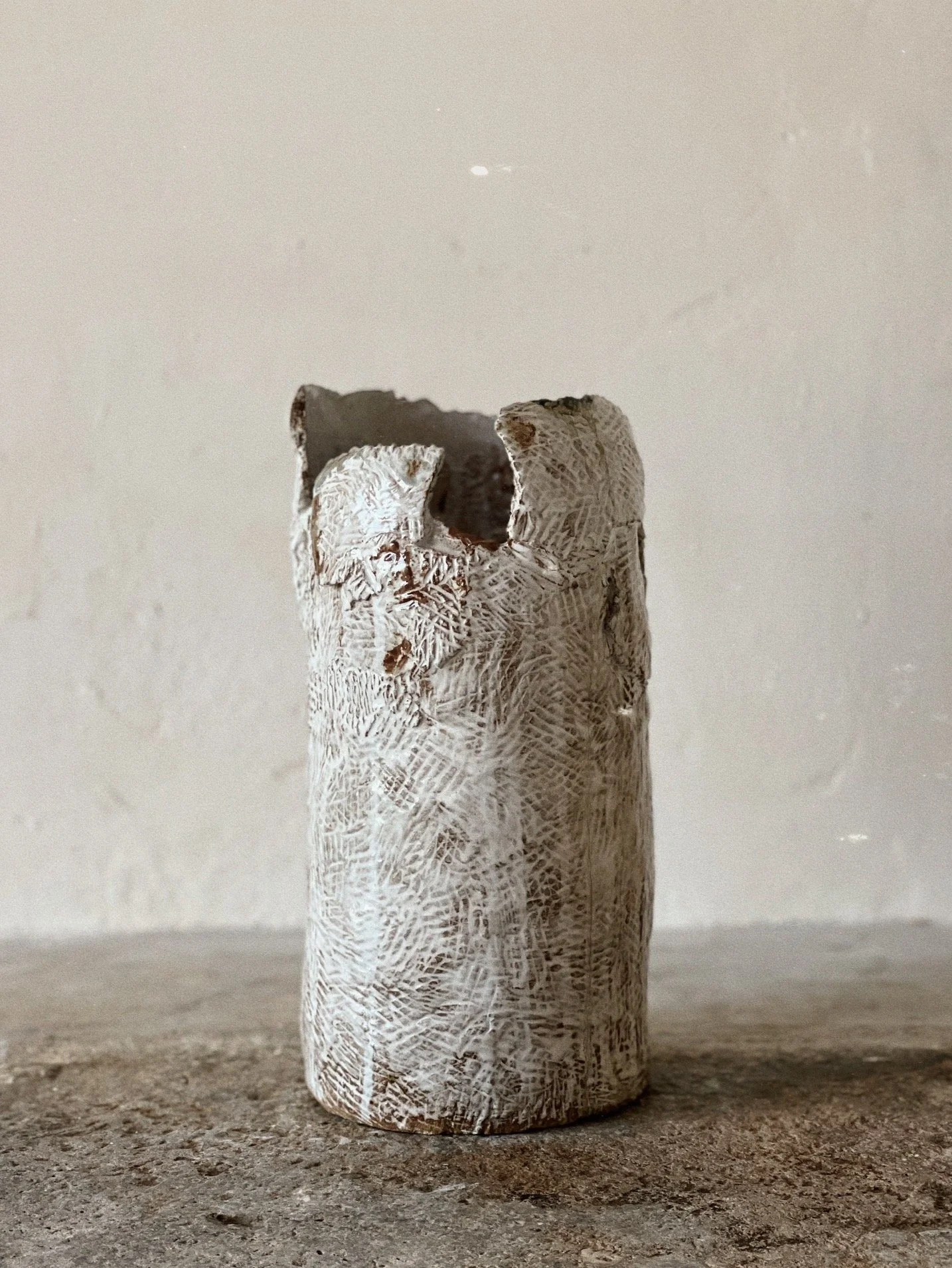 Ceramics MIM_ore vase 02.JPG