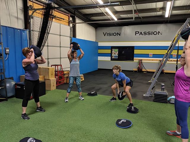 515am crew hitting their &quot;hump day&quot; workout strong!! What did you do today to get past the midweek slump? #hyperwearsandbags #sledpush #kettlebells #slamballs #totalbodyworkout