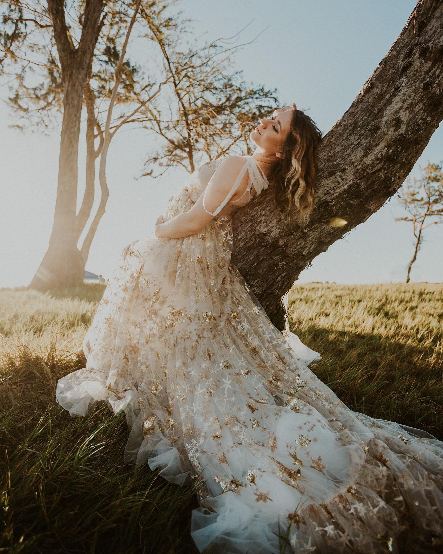 This maternity session was everythiiing!! 🤩🙌🏼💕 definitely worth getting up early for the sunrise!! 🥰

.
.
.
.
.
#MaternitySession #MaternityPhotographer #MaternityPhotography #BabyBump #BabyGirl #MamaToBe #FirstTimeMom #StarGown #MaternityGown #